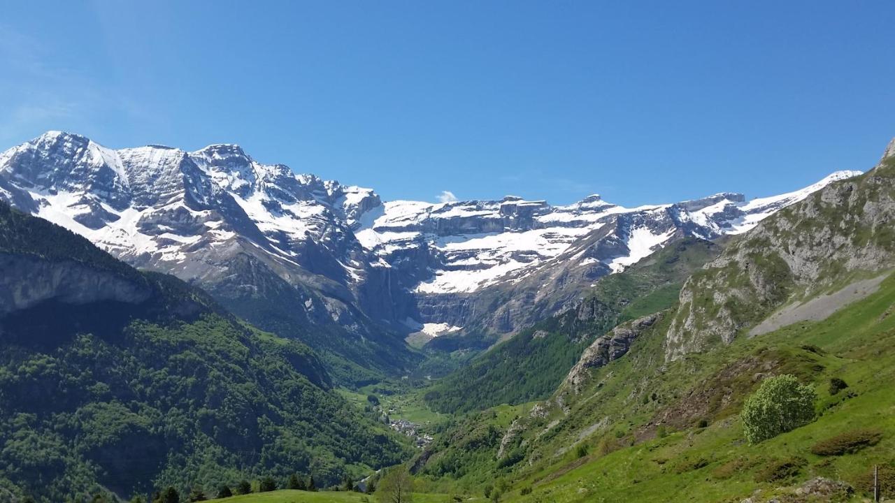 Хостел Solfe Backpacker Люс-Сен-Совёр Экстерьер фото